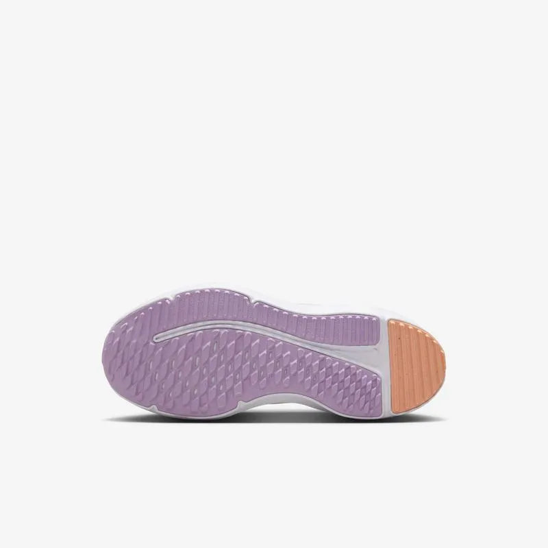 Nike Cosmic Runner