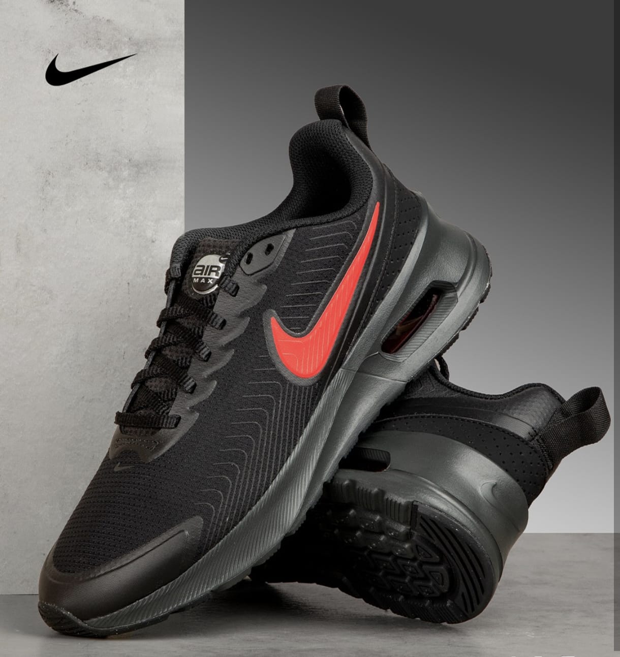Nike Air Max Nuaxis Black / University Red